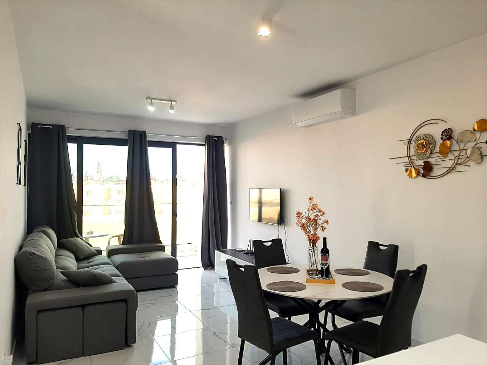Apartament H&o New 4 Seasons Universal *