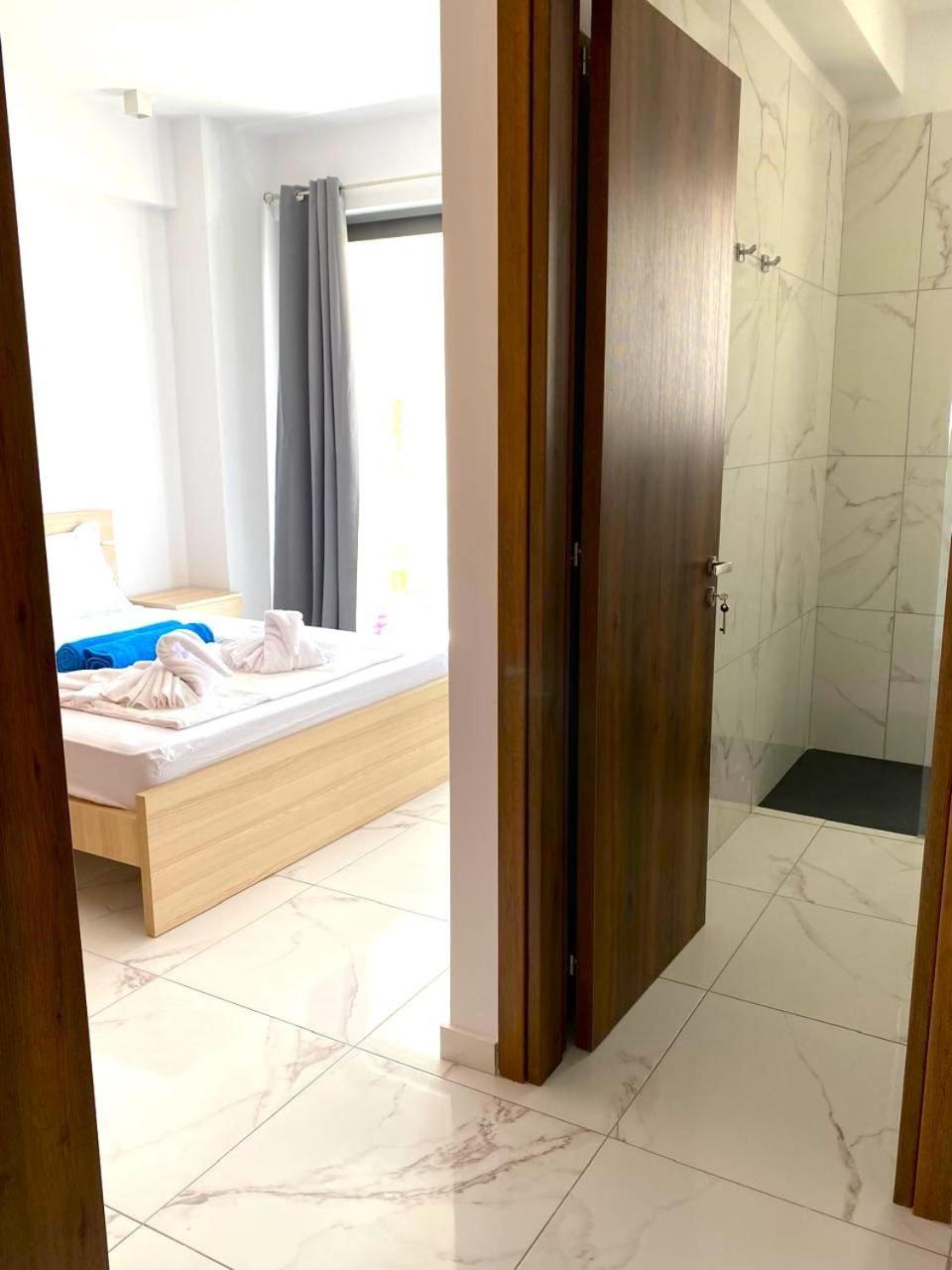 H&o New 4 Seasons Universal Apartament Pafos