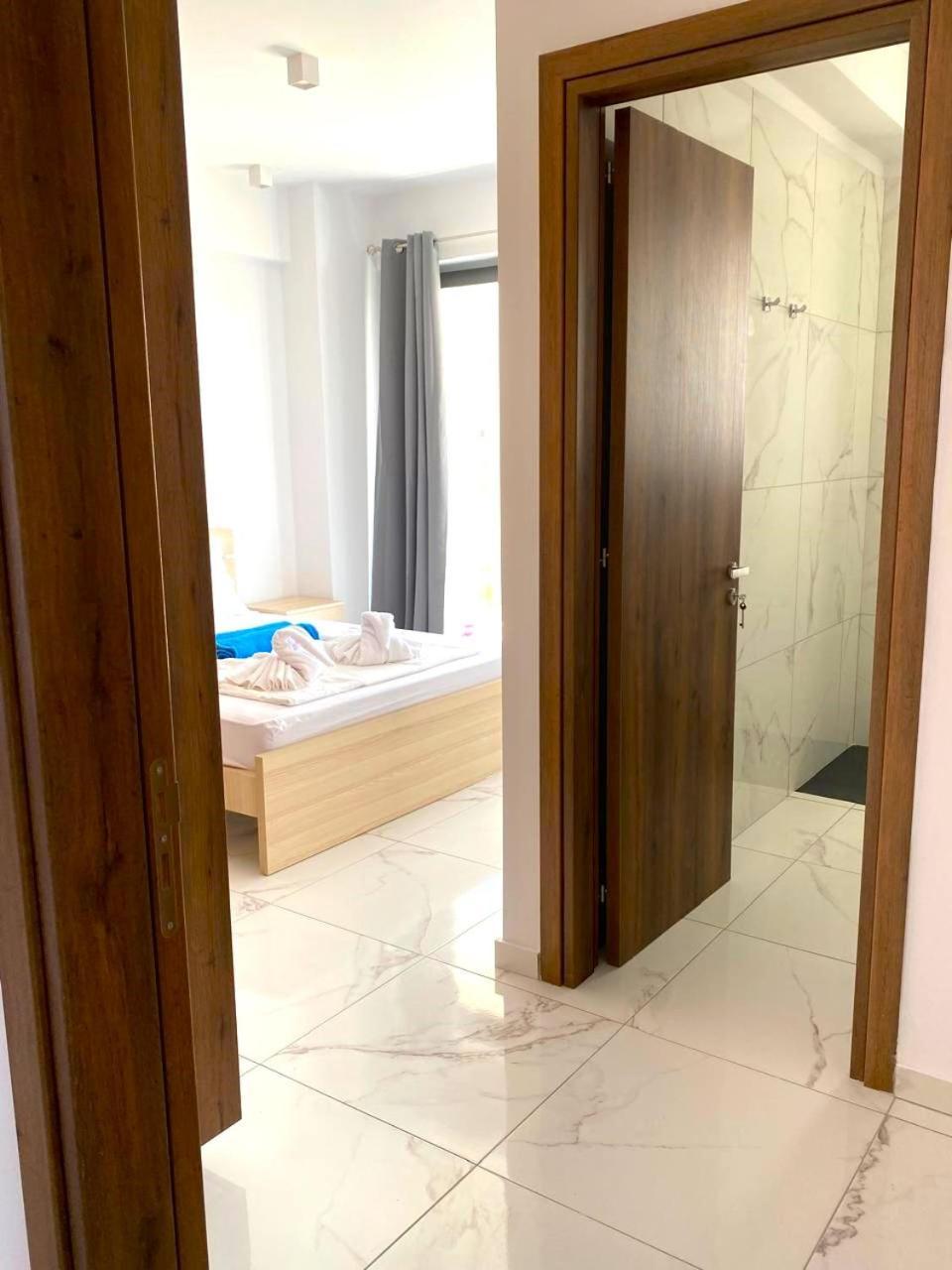 H&o New 4 Seasons Universal Apartament Pafos